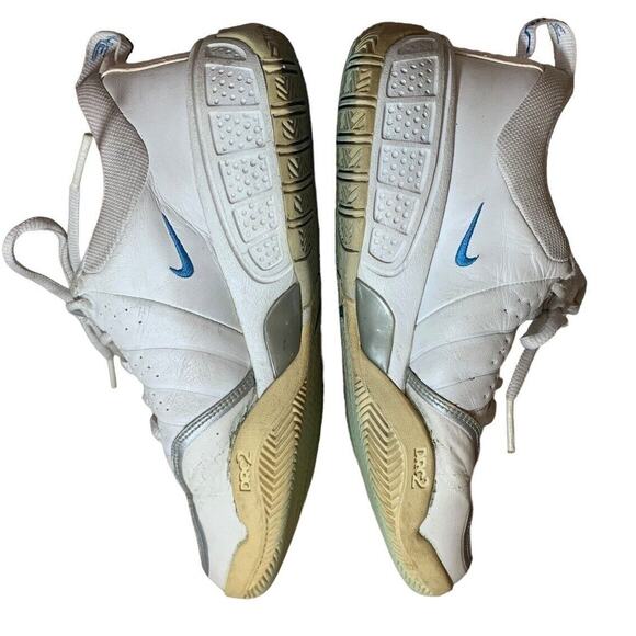 Nike Air Zoom Women’s Size 7 White Sneakers Laced y2k 90's Chunky Seinfeld - Picture 1 of 12